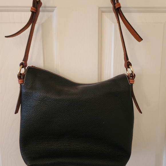 Black Dooney & Burke Pebble Leather Shoulder Hobo Bag - Picture 3 of 6